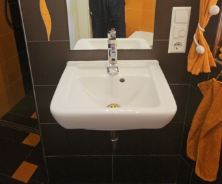 20260108 Gaeste WC Waschbecken vorher1